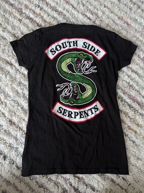 Hot Topic Black Tee with Green Snake South Side Serpents Graphic